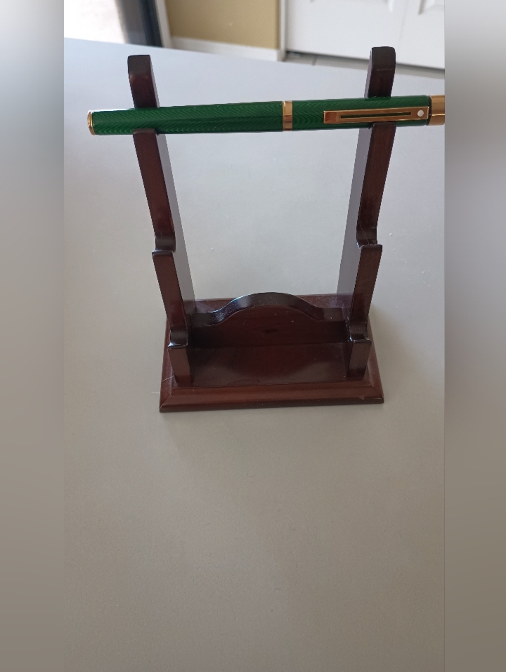 Green and Gold Decorative Pen with Wooden Display Stand